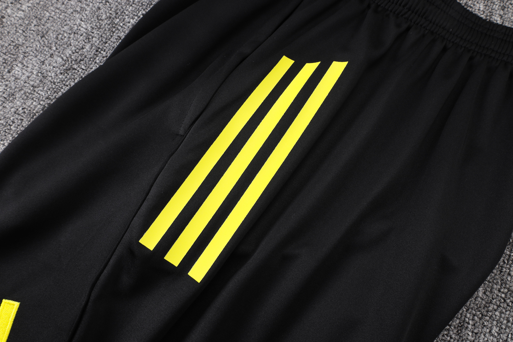 Manchester United Training Jersey Kit Black 2025/26