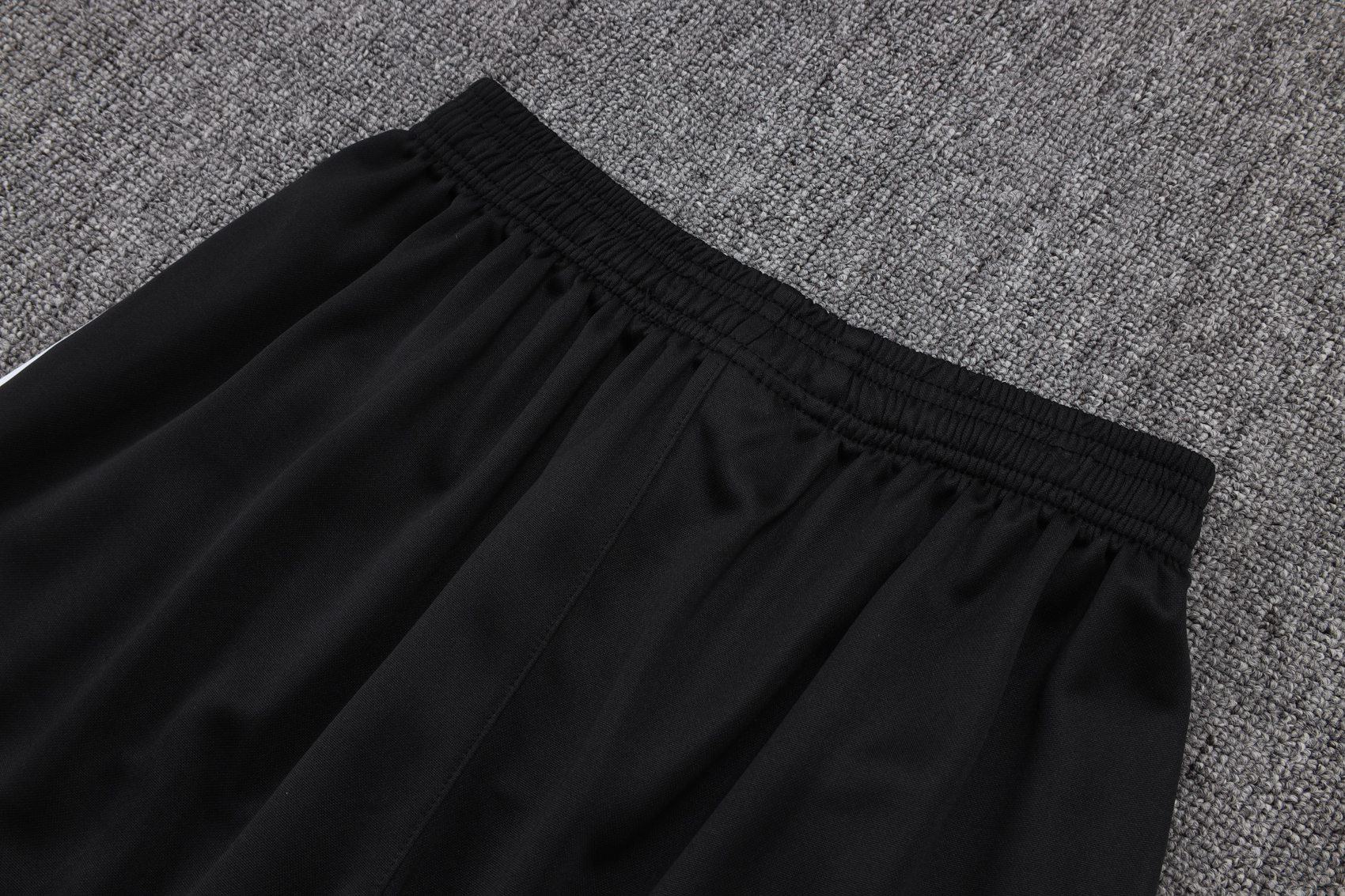 Manchester United Sleeveless Training Kit Purple 2025/26