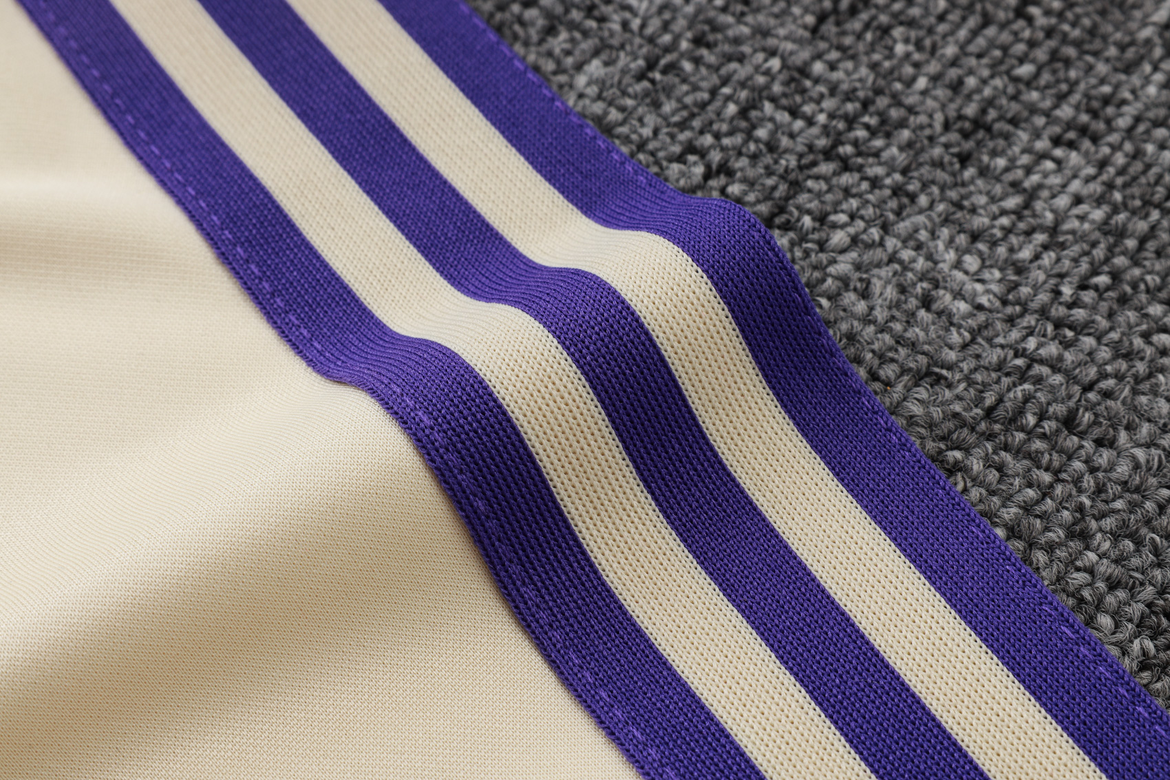 Real Madrid Training Kit (Sweatshirt+Pants) Apricot 2025/26