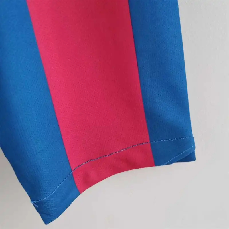 Barcelona Retro Jersey Home Long Sleeve Soccer Shirt 2005-06