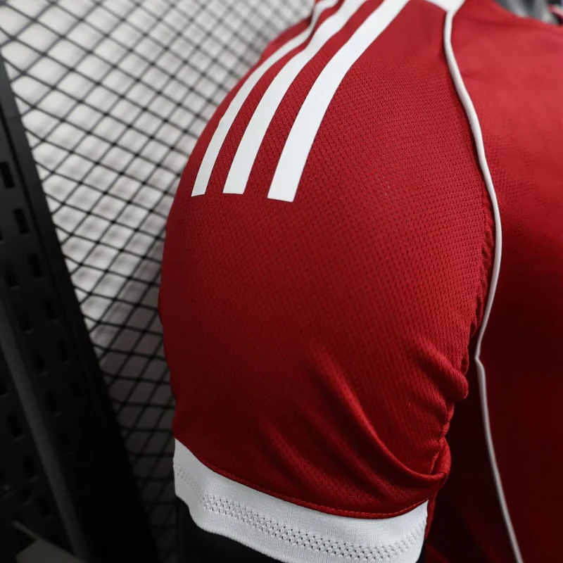 Liverpool Authentic Football Jersey Home Shirt 2025/26