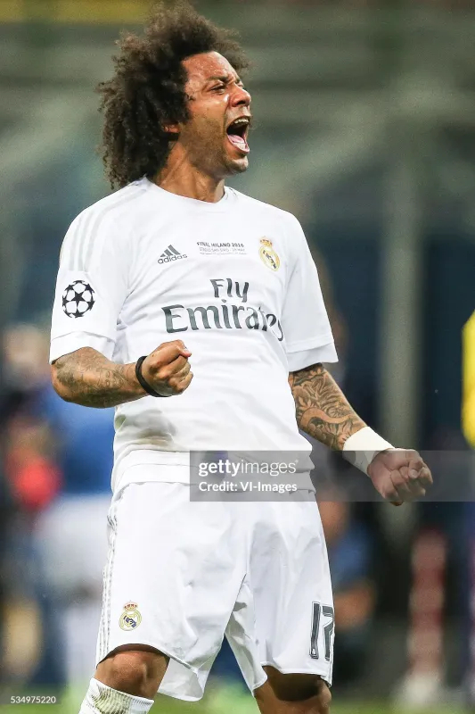 Real Madrid Authentic Retro Jersey Home Soccer Shirt 2015/16