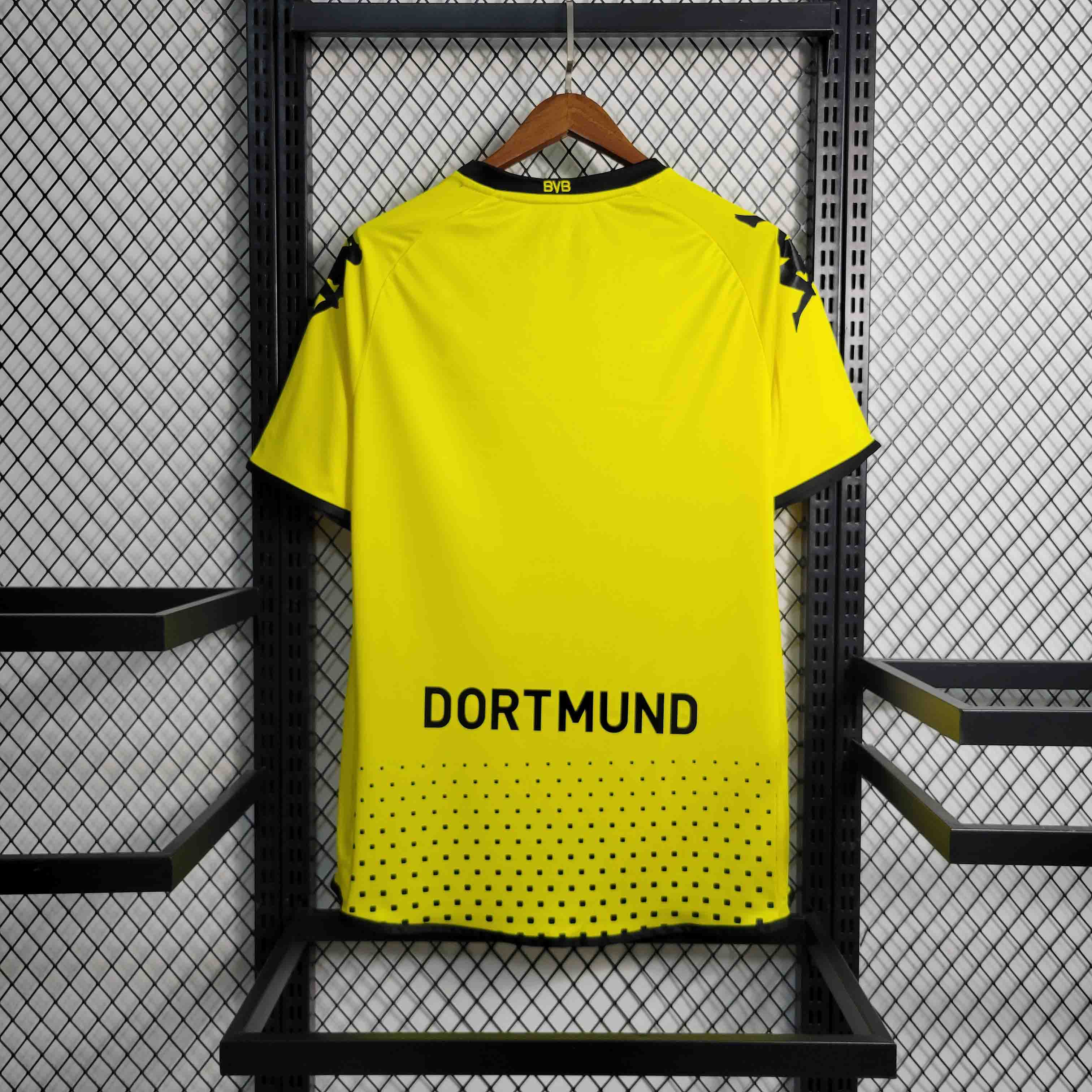 Borussia Dortmund Retro Jersey Home Soccer Shirt 2011/12