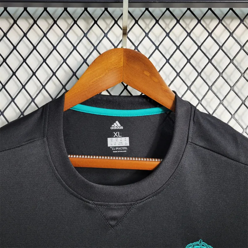 Real Madrid Retro Jersey Away Long Sleeve Soccer Shirt 2017/18