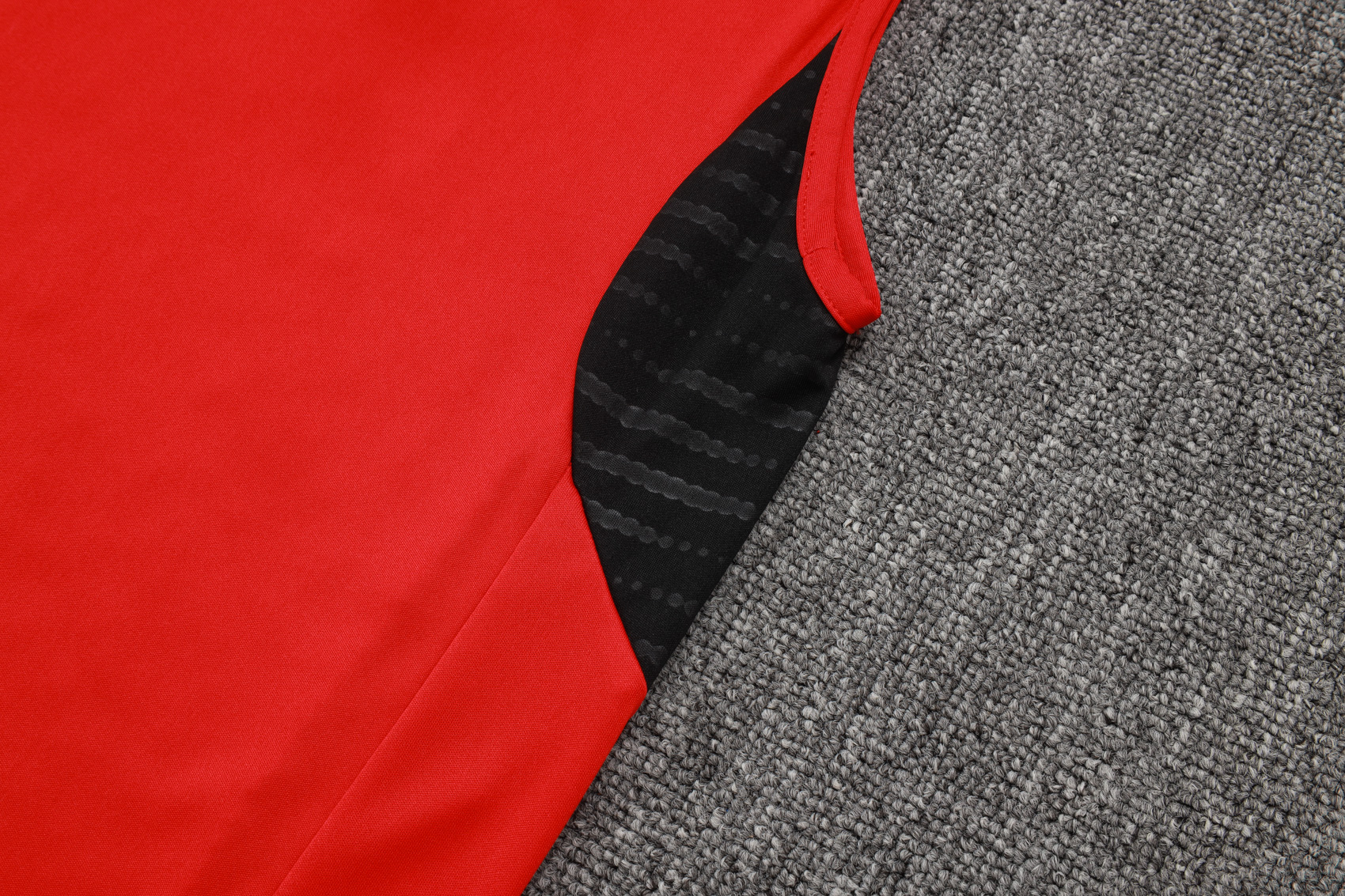 Arsenal Sleeveless Training Kit Red 2025/26