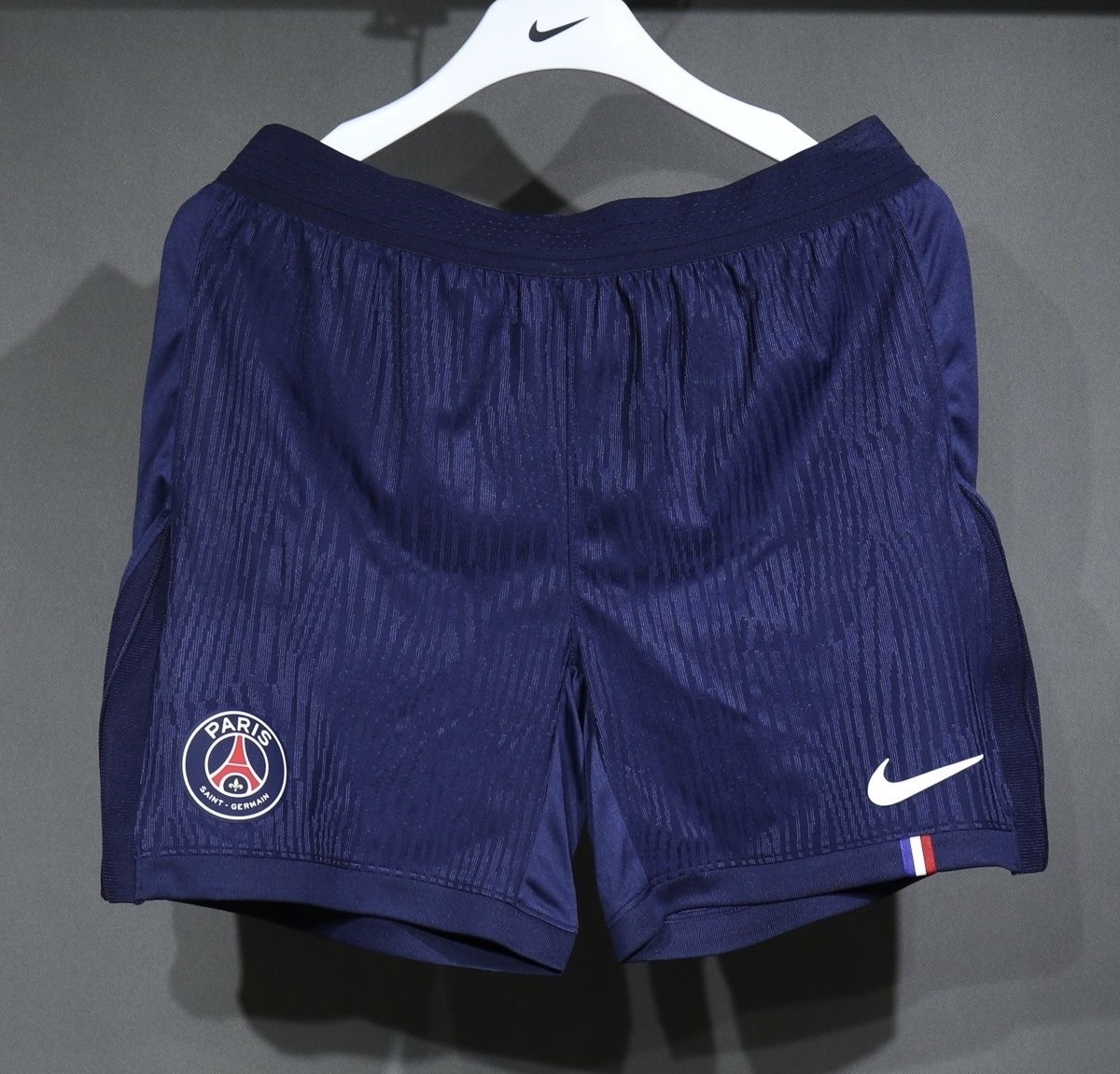 PSG Authentic Home Shorts 2025/26