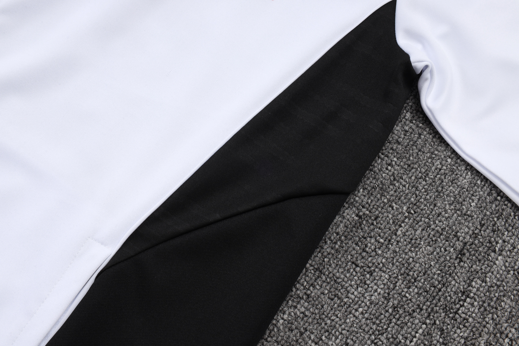 Liverpool Training Kit (Jacket+Pants) White 2025/26