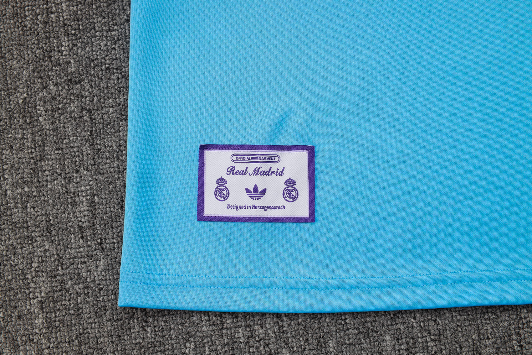 Real Madrid Training Kit (Sweatshirt+Pants) Light Blue 2025/26