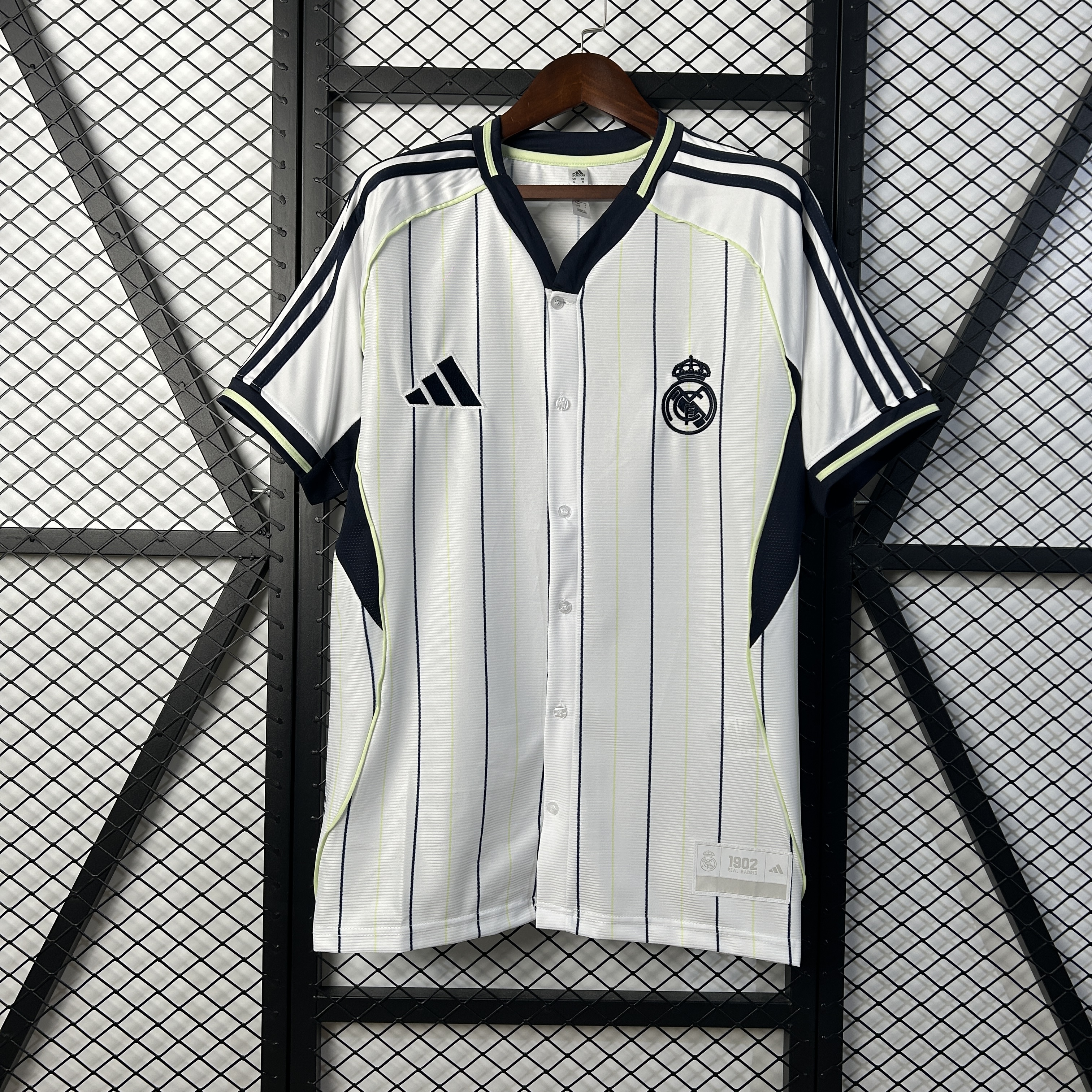 Real Madrid US Pack Custom Shirt 2025/26