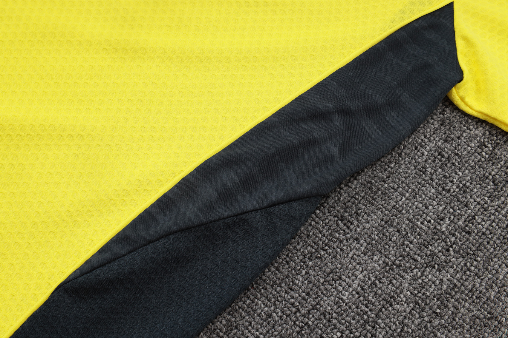 Real Madrid Training Kit (Polo+Pants) Yellow 2025/26