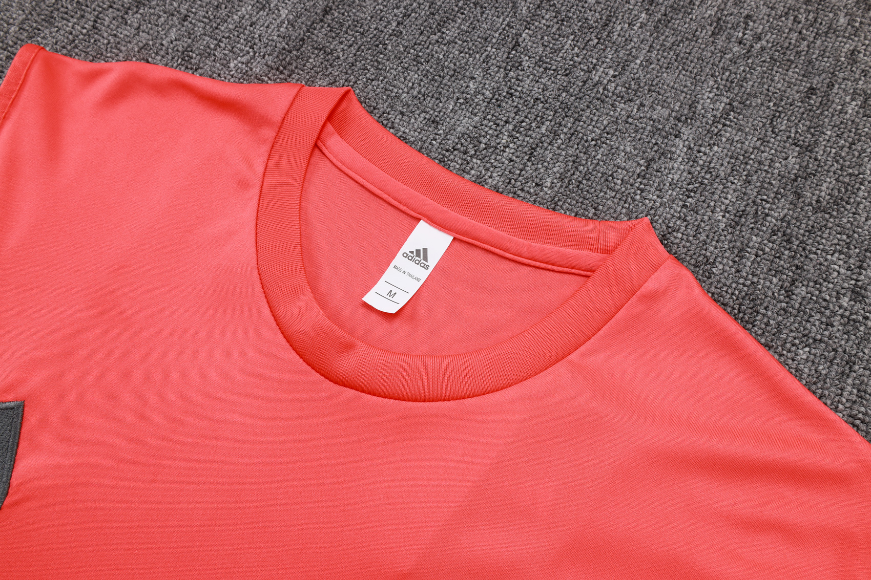 Bayern Munich Sleeveless Training Kit Orange 2025/26