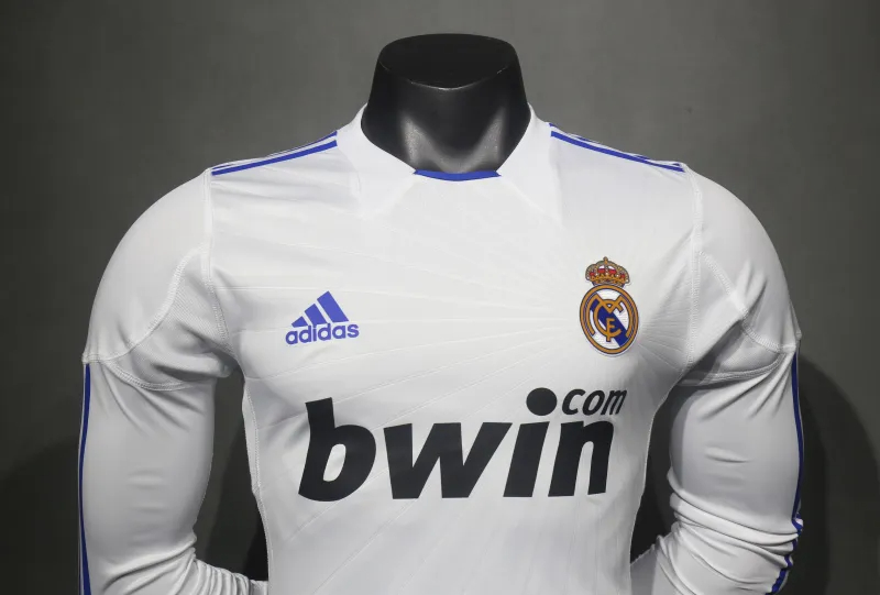 Real Madrid Authentic Retro Jersey Home Long Sleeve Soccer Shirt 2010/11