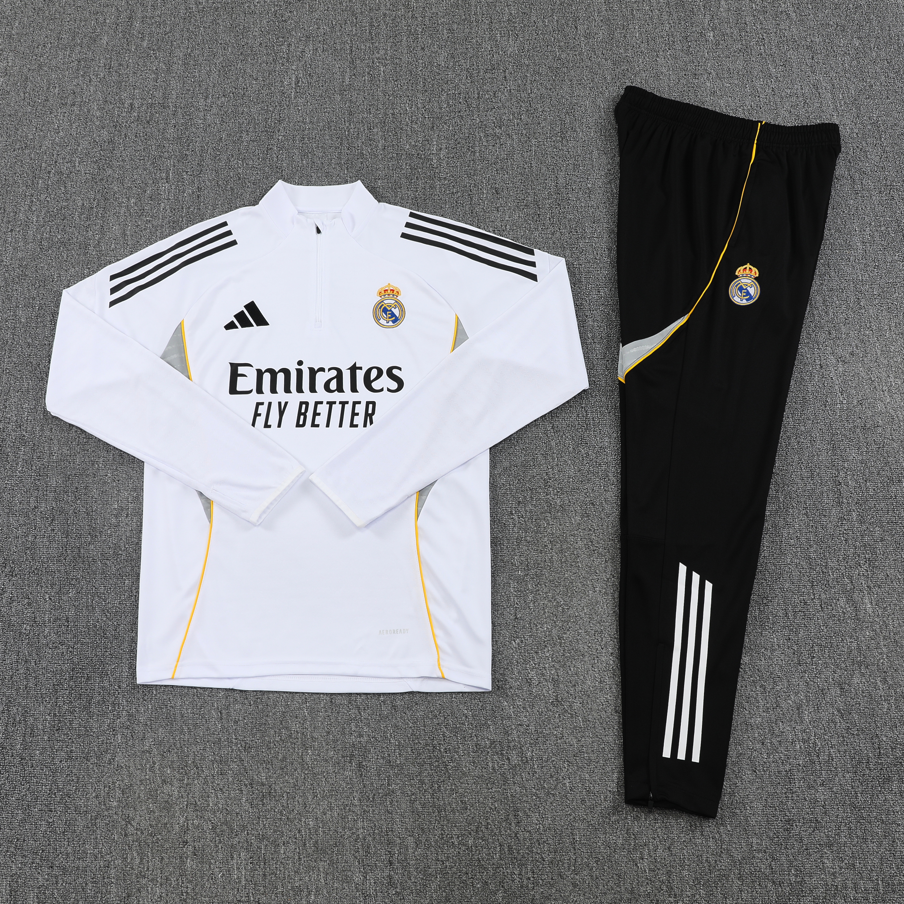 Real Madrid Authentic Training Kit (Sweatshirt+Pants) White 2025/26 - Player Version