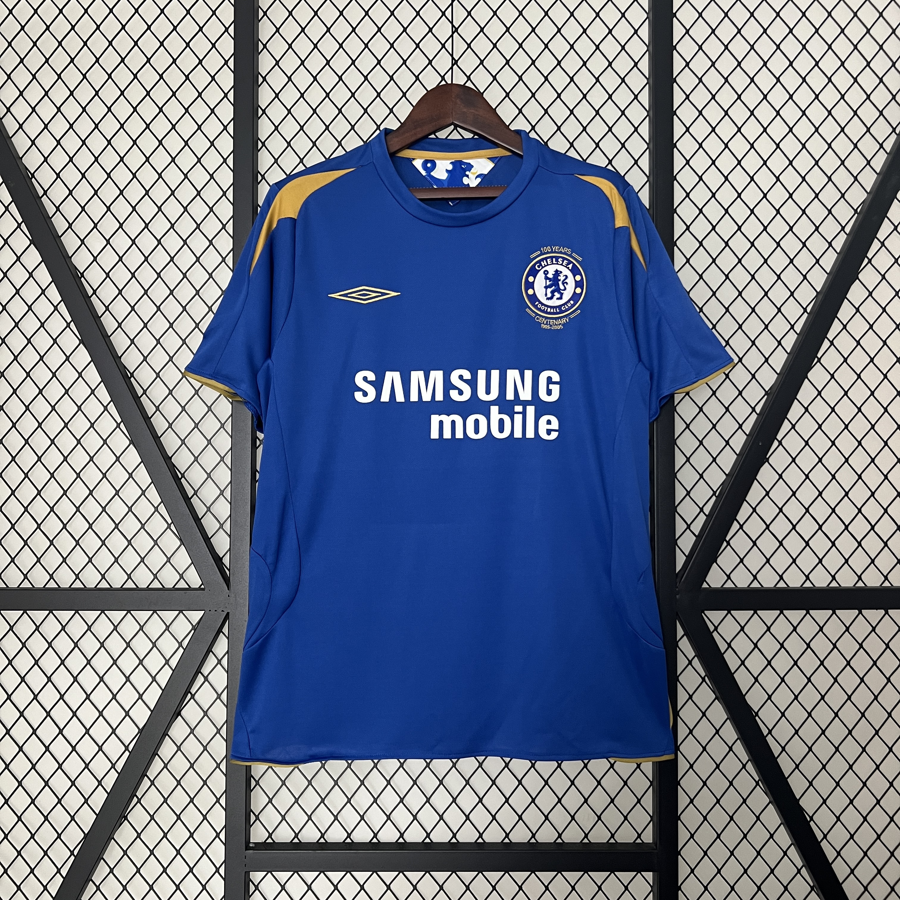 Chelsea Retro Football Jersey Home Shirt 2005-06