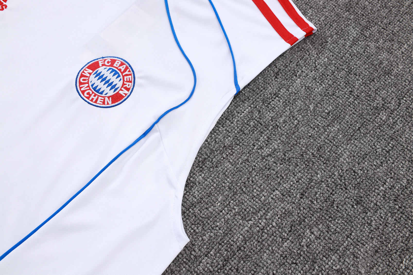 Bayern Munich Sleeveless Training Kit White 2025/26