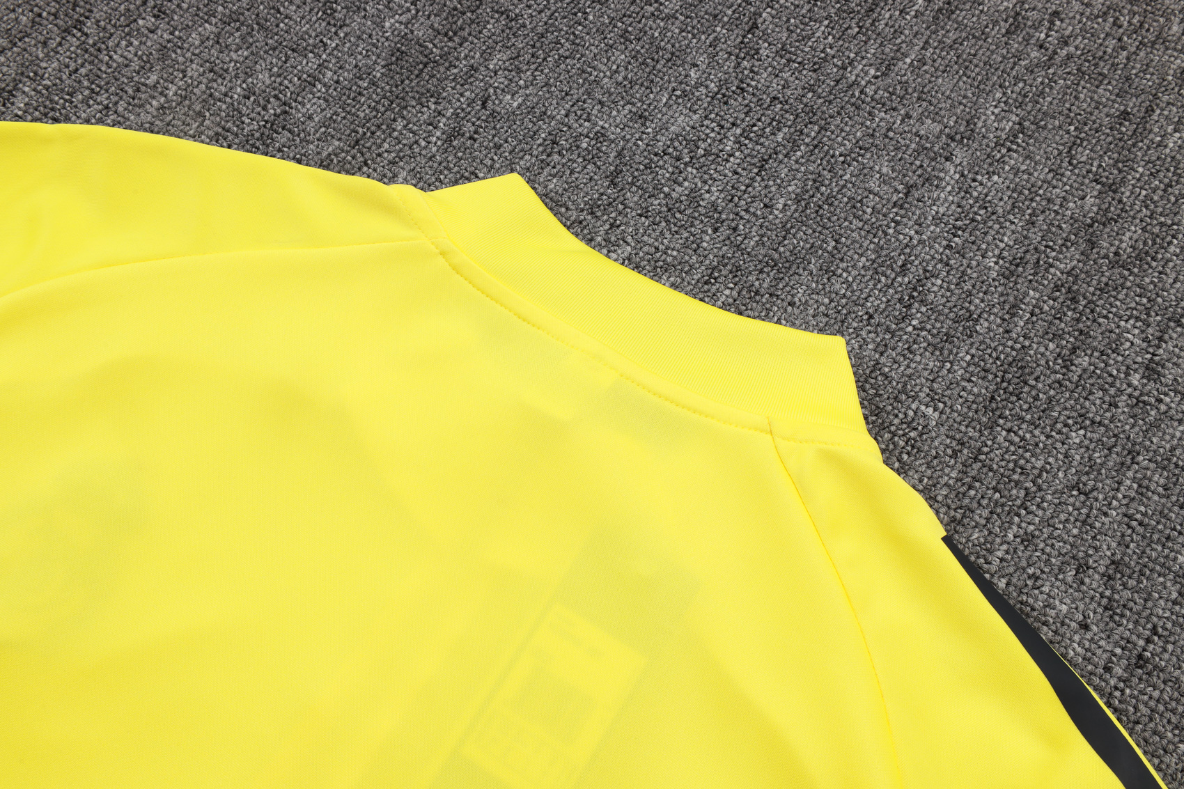 Real Madrid Training Kit (Sweatshirt+Pants) Yellow 2025/26