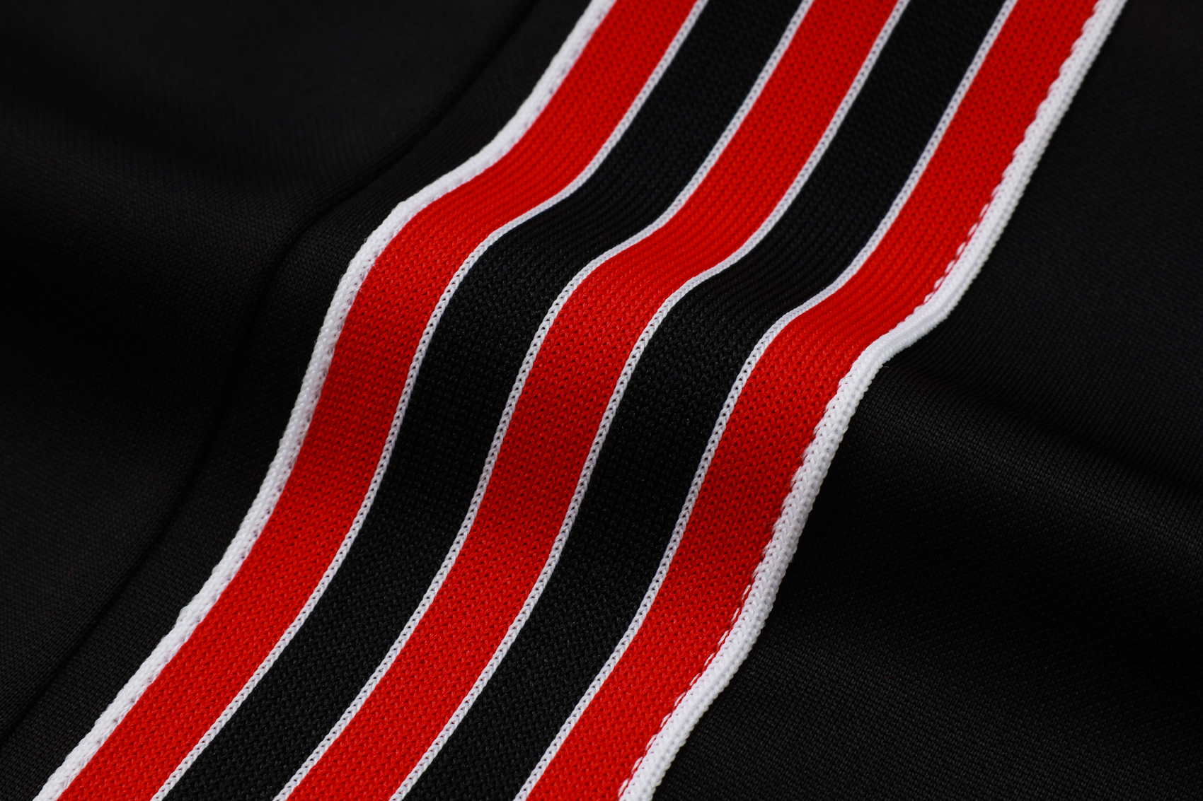 Liverpool Sleeveless Training Kit Red 2025/26