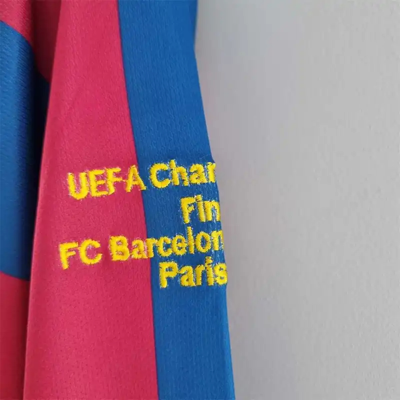 Barcelona Retro Jersey Home Long Sleeve Soccer Shirt 2005-06