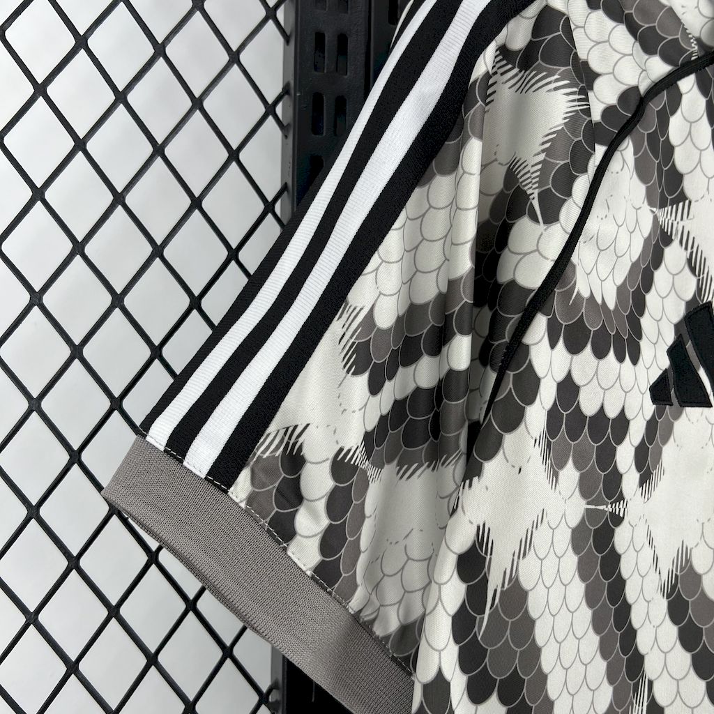 Bayern Munich Soccer Jersey Special Edition Shirt 2025/26