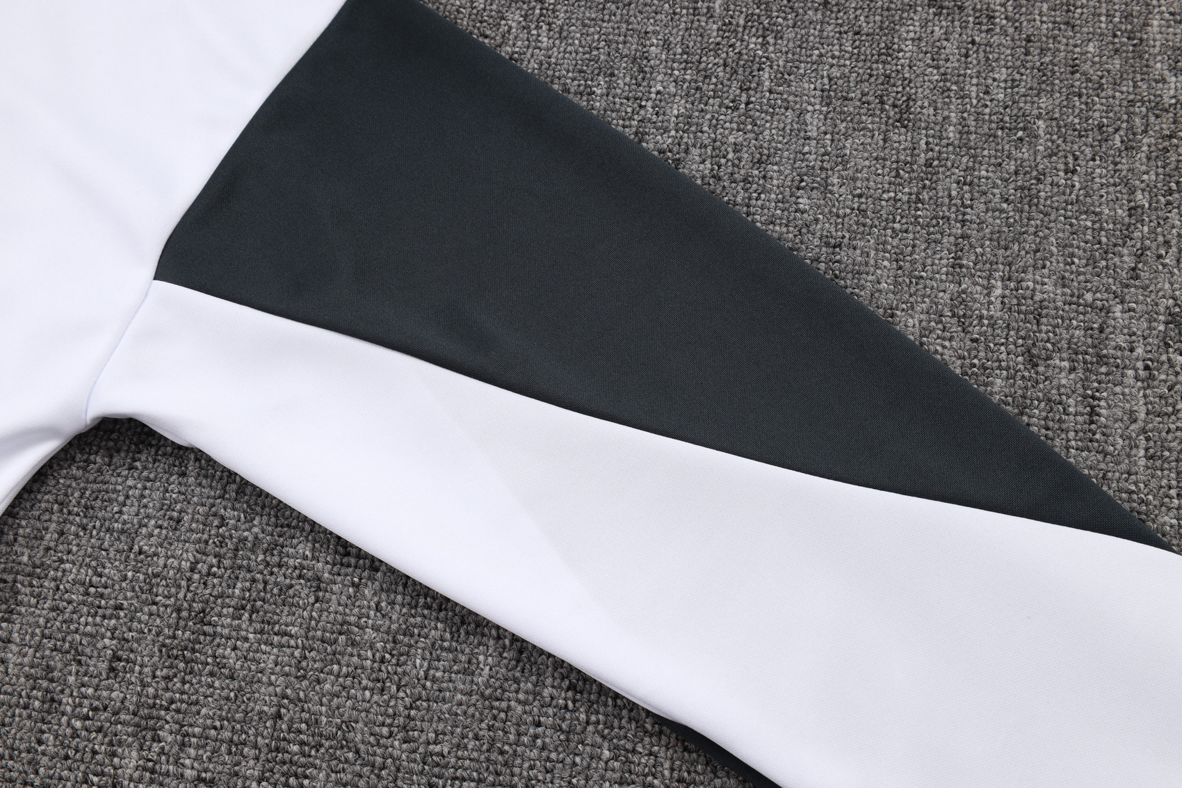 Chelsea Training Kit (Jacket+Pants) White 2025/26