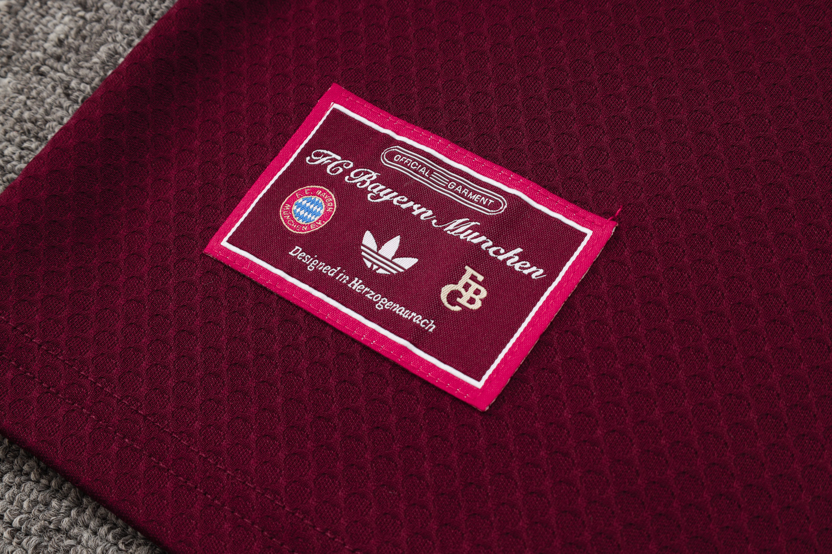 Bayern Munich Training Jersey Kit Red 2025/26