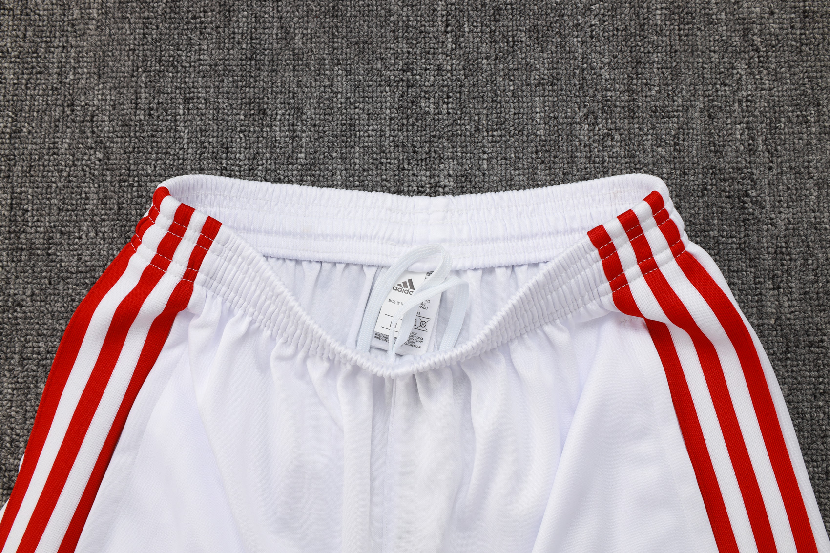 Bayern Munich Sleeveless Training Kit White 2025/26 - 125th Anniversary