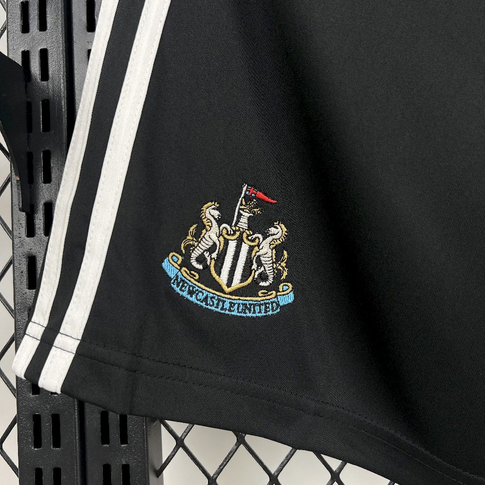 Newcastle United Football Jersey Home Custom Shorts 2025/26