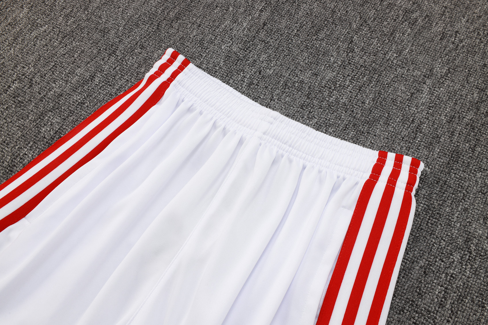 Bayern Munich Sleeveless Training Kit White 2025/26 - 125th Anniversary