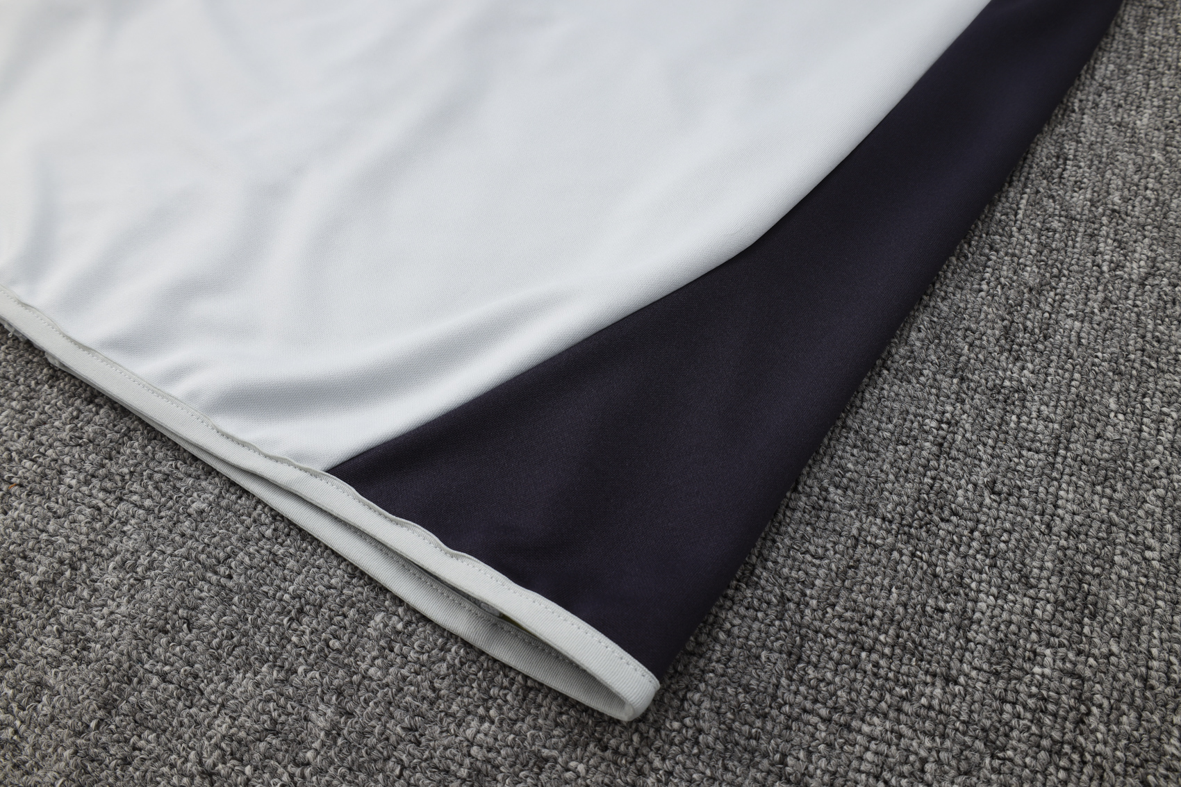 Juventus Training Kit (Jacket+Pants) Light Grey 2025/26