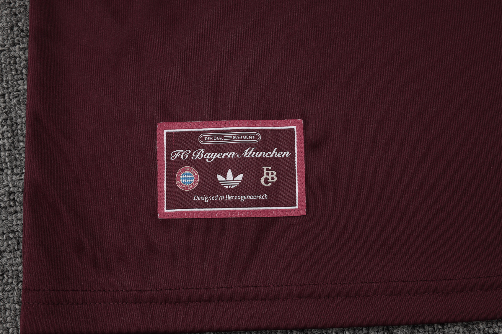 Bayern Munich Sleeveless Training Kit Red 2025/26