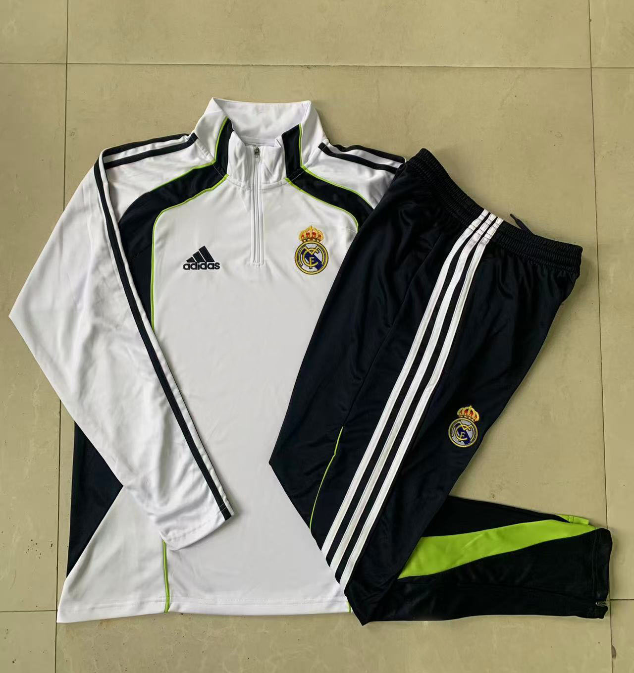 Kids Real Madrid Training Kit (Sweatshirt+Pants) White 2025/26