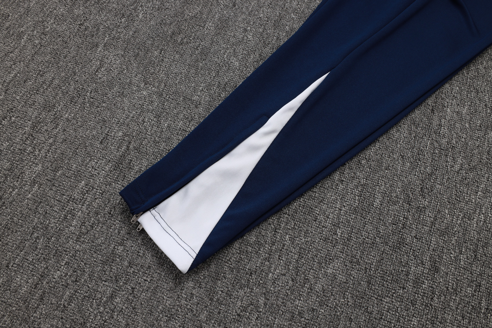 Inter Milan Training Kit (Sweatshirt+Pants) Off-White 2025/26