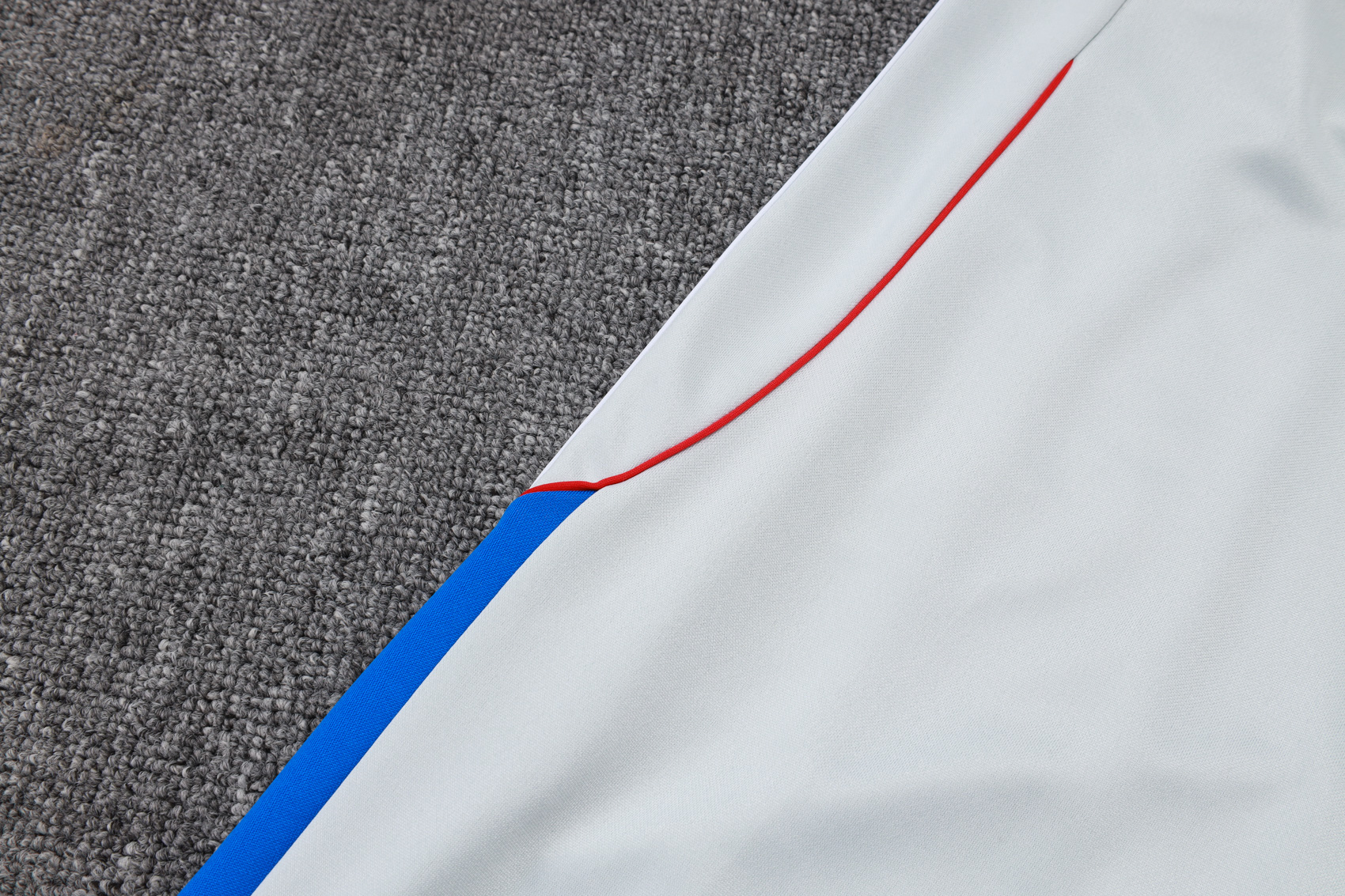 Bayern Munich Training Kit (Sweatshirt+Pants) Light Grey 2025/26