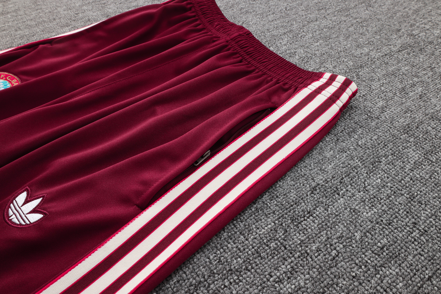 Bayern Munich Training Kit (Jacket+Pants) Jujube Red 2025/26