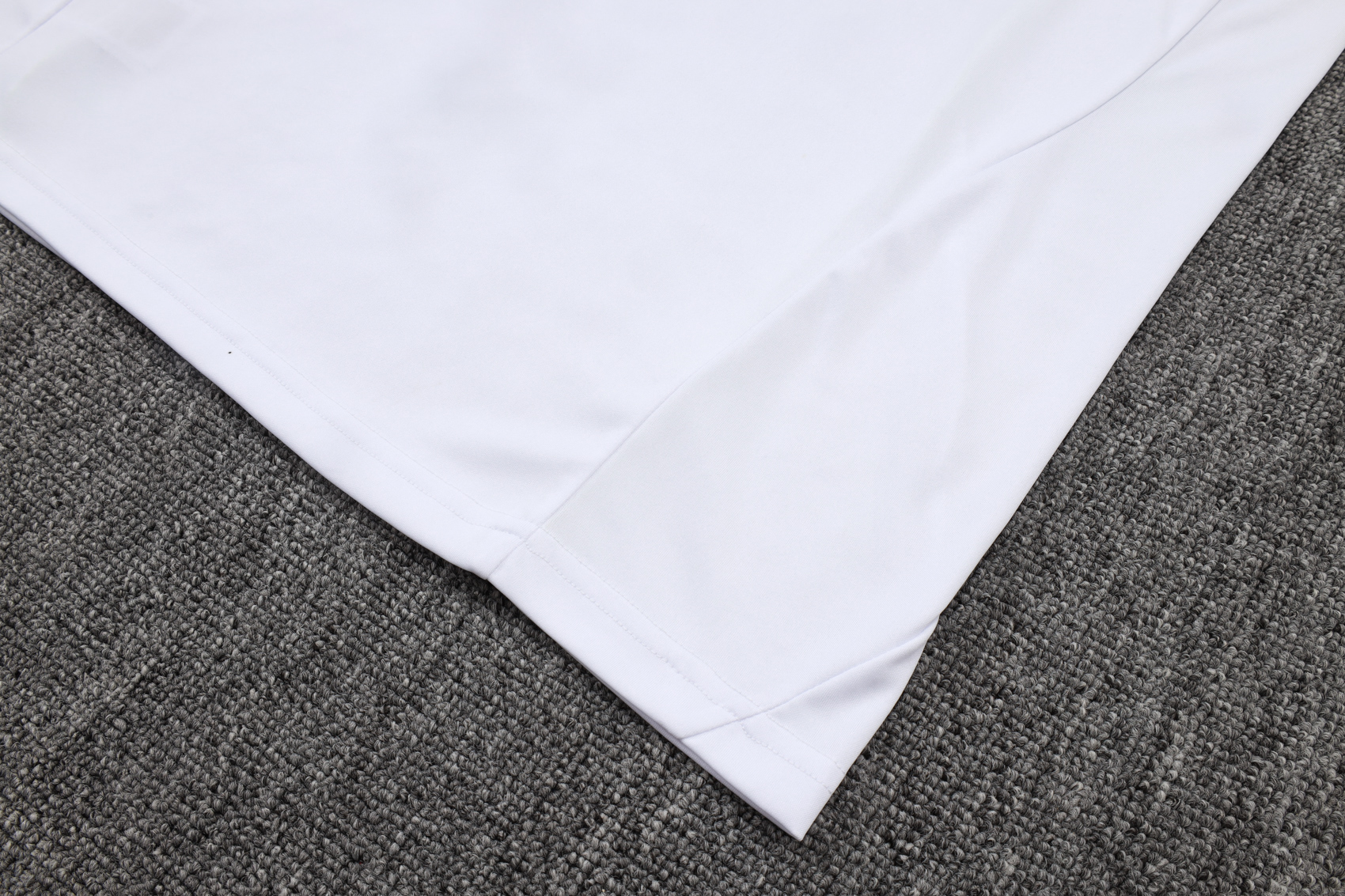 Real Madrid Sleeveless Training Kit White 2025/26