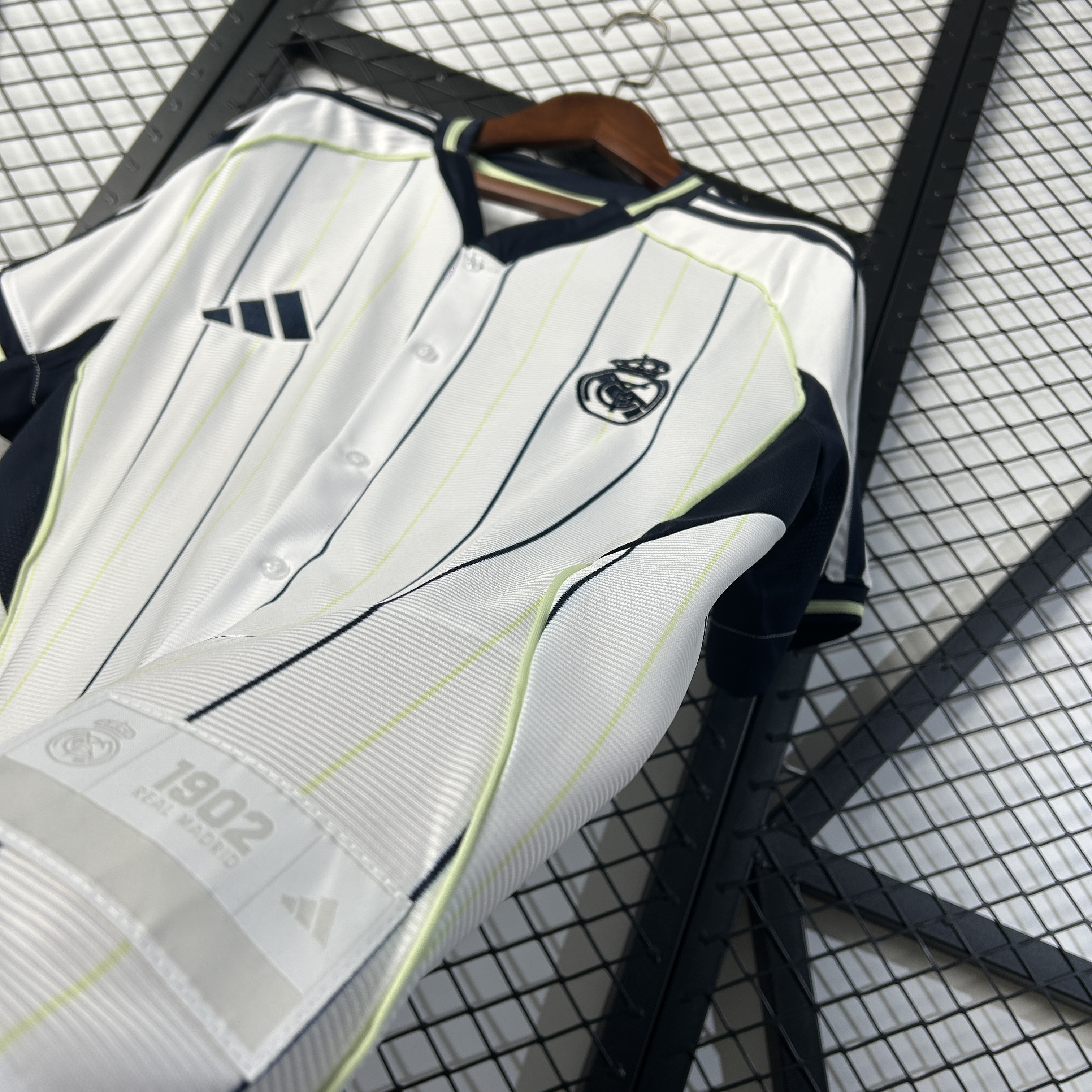 Real Madrid US Pack Custom Shirt 2025/26