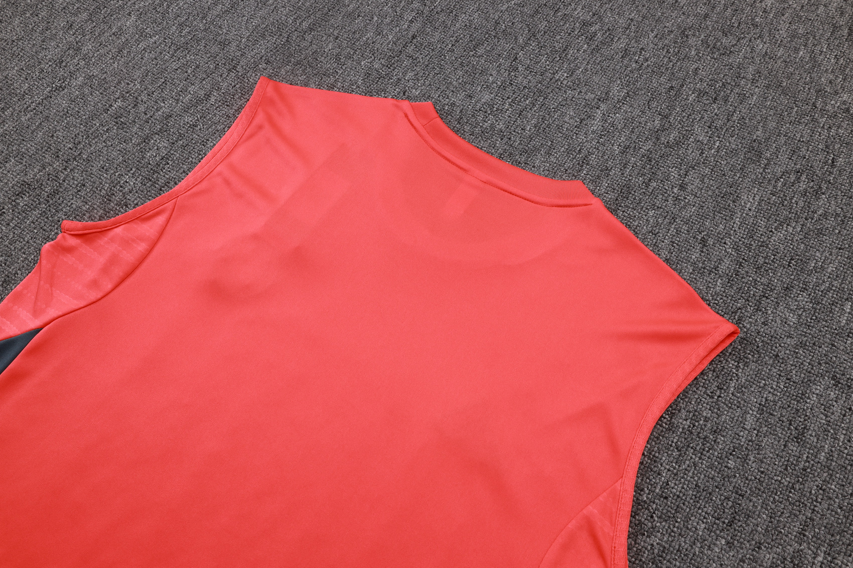 Bayern Munich Sleeveless Training Kit Orange 2025/26