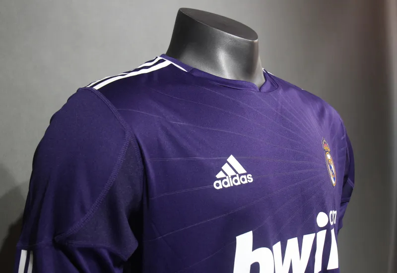 Real Madrid Authentic Retro Jersey Third Away Long Sleeve Soccer Shirt 2010/11
