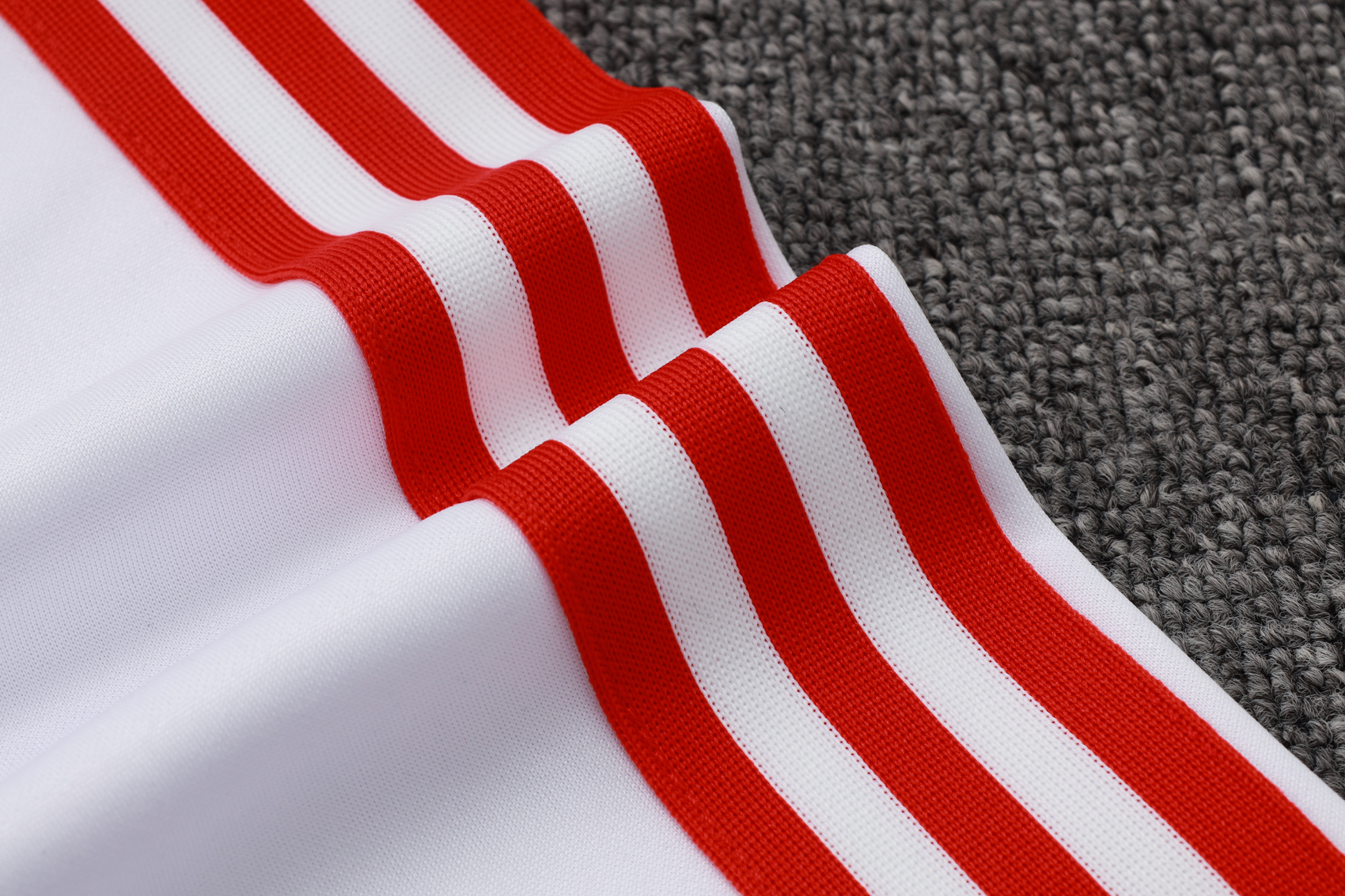 Bayern Munich Training Kit (Sweatshirt+Pants) White 2025/26 - 125th Anniversary