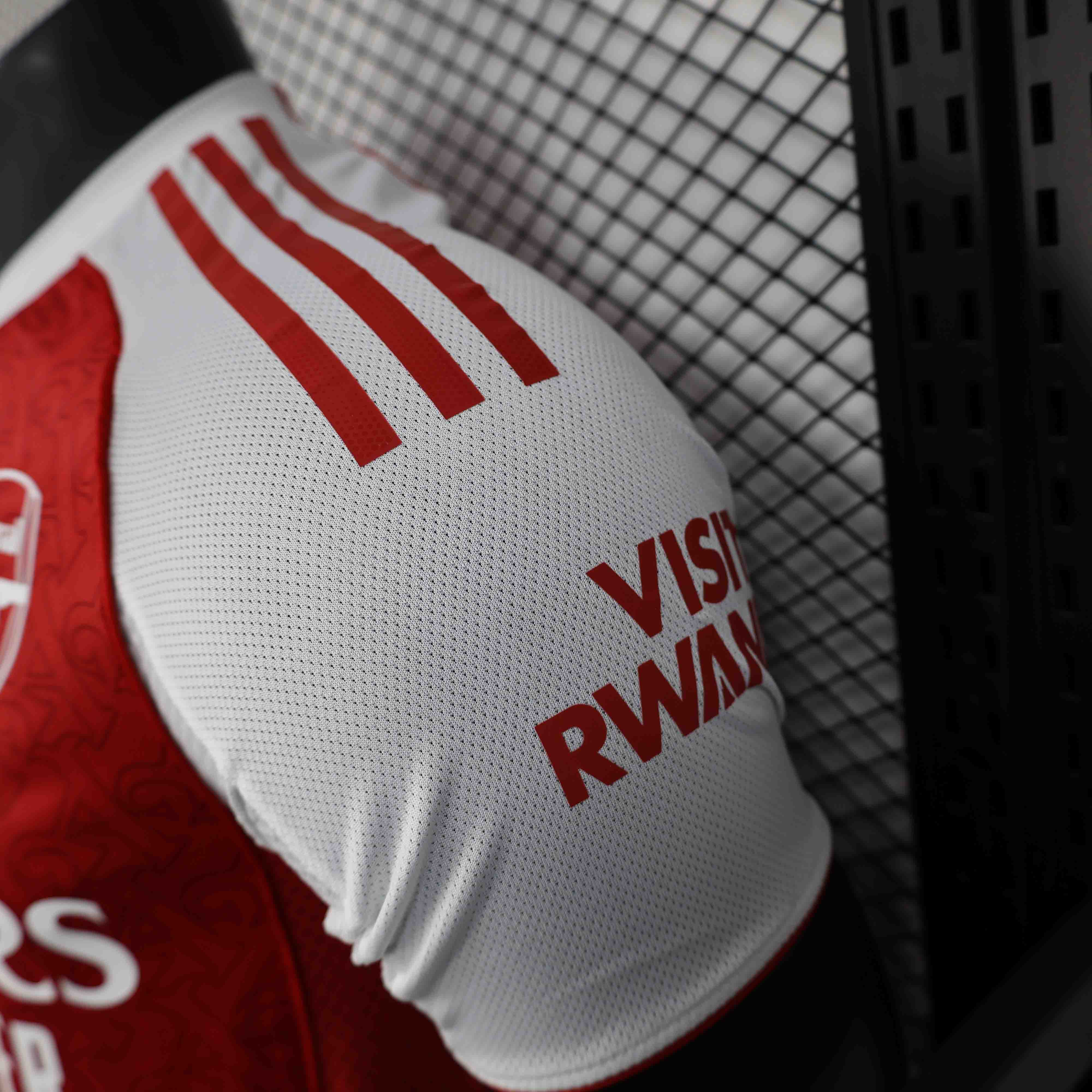 Arsenal Soccer Jersey Home Authentic Shirt 2025/26