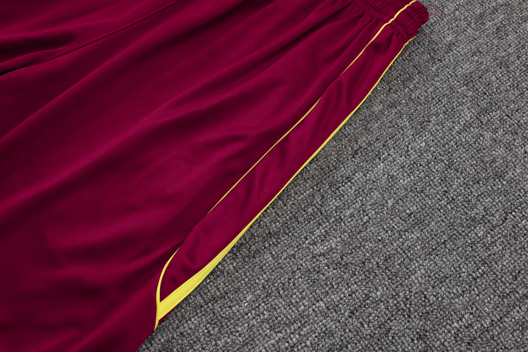 Arsenal Sleeveless Training Kit Red 2025/26