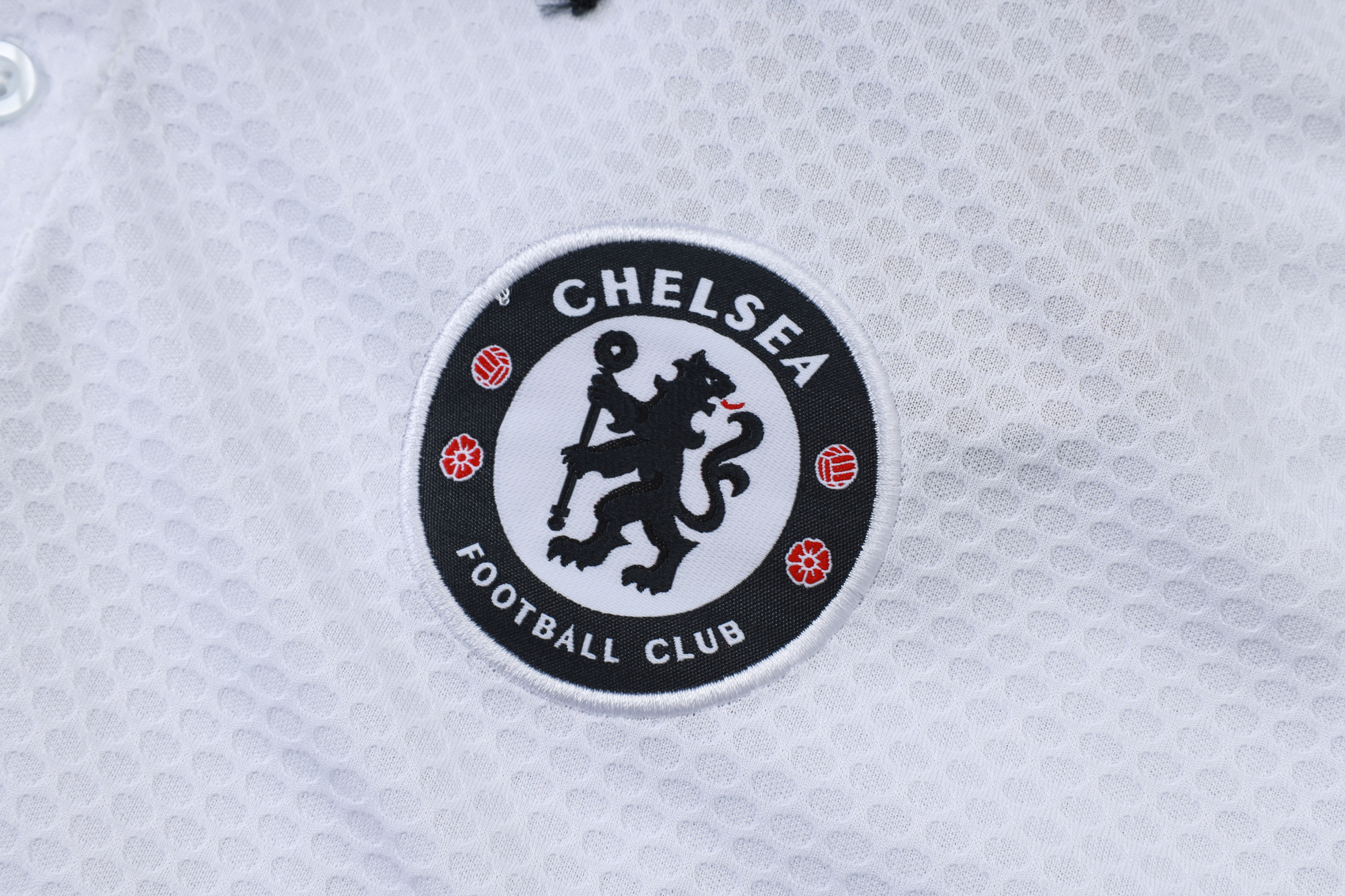 Chelsea Training Kit (Polo+Pants) White 2025/26