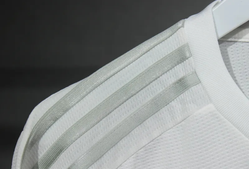 Real Madrid Authentic Retro Jersey Home Soccer Shirt 2015/16