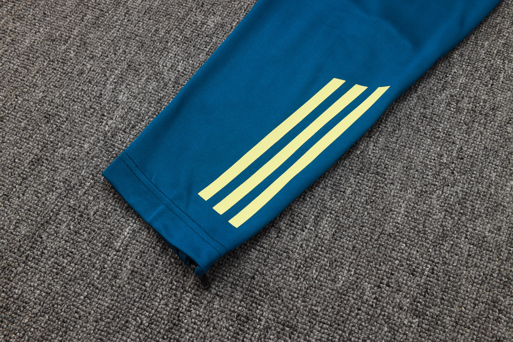 Juventus Training Kit (Sweatshirt+Pants) Indigo Blue 2025/26