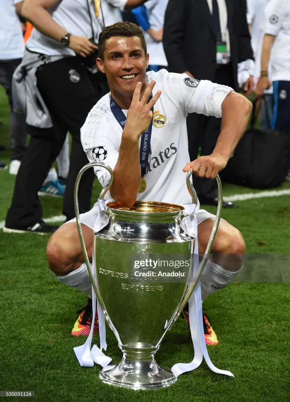 Real Madrid Authentic Retro Jersey Home Soccer Shirt 2015/16