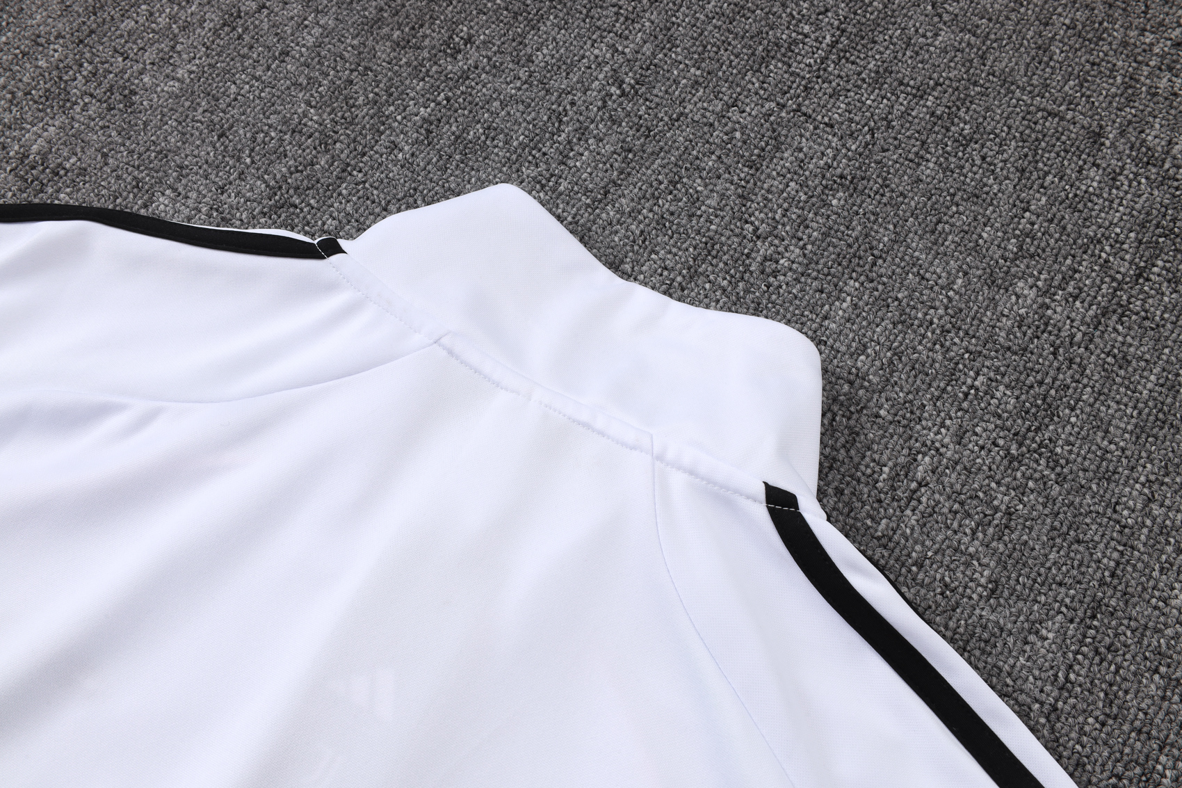 Juventus Training Kit (Sweatshirt+Pants) White 2025/26