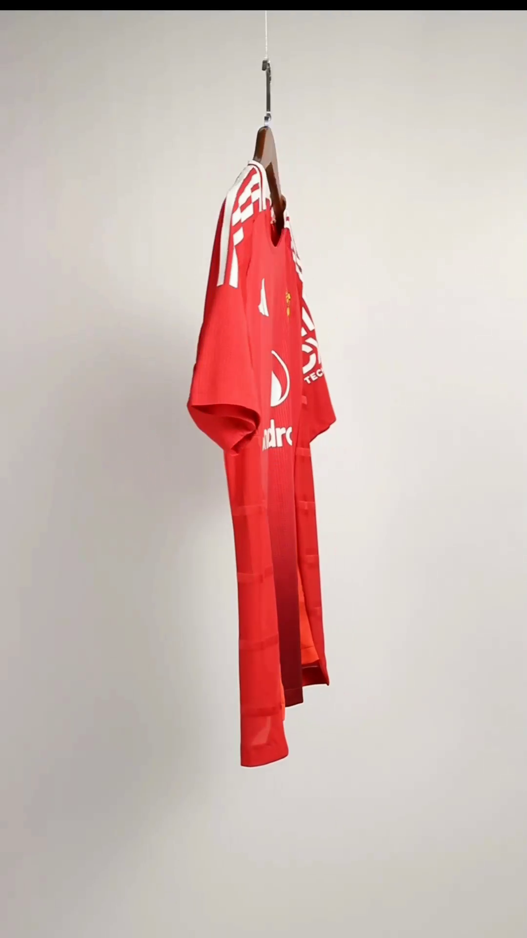 Manchester United Authentic Home Football Jersey Shirt 2024/25