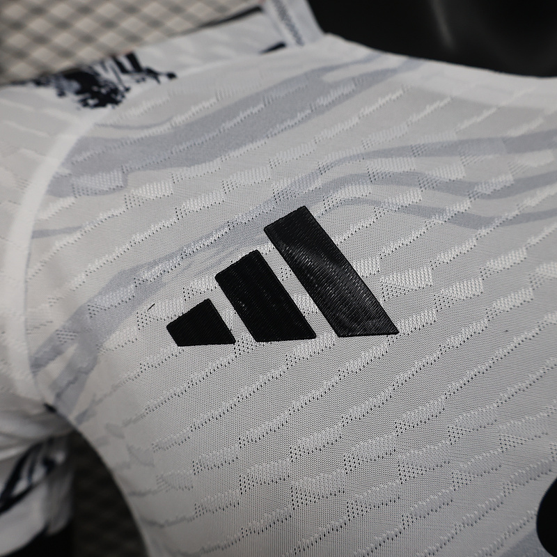 Manchester United Authentic Special Edition Football Jersey Shirt 2025/26