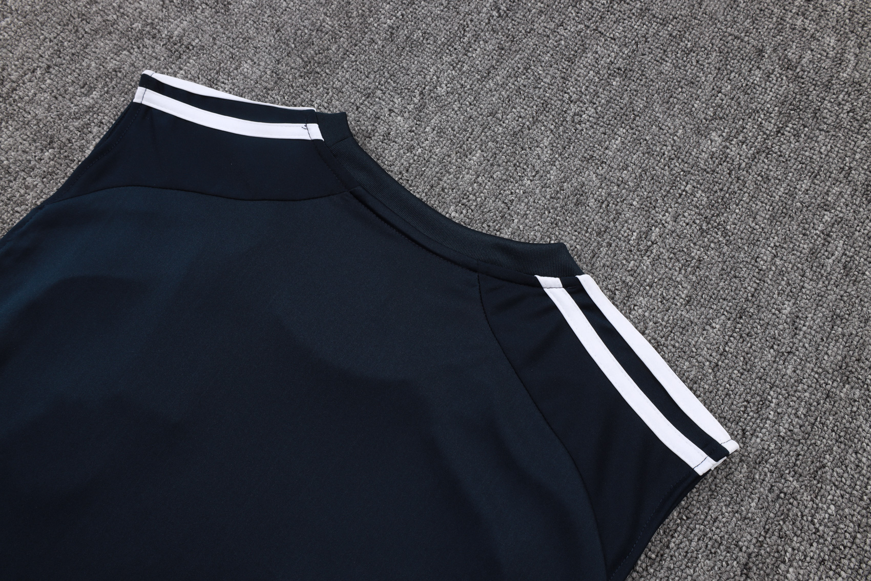 Real Madrid Sleeveless Training Kit 2025/26