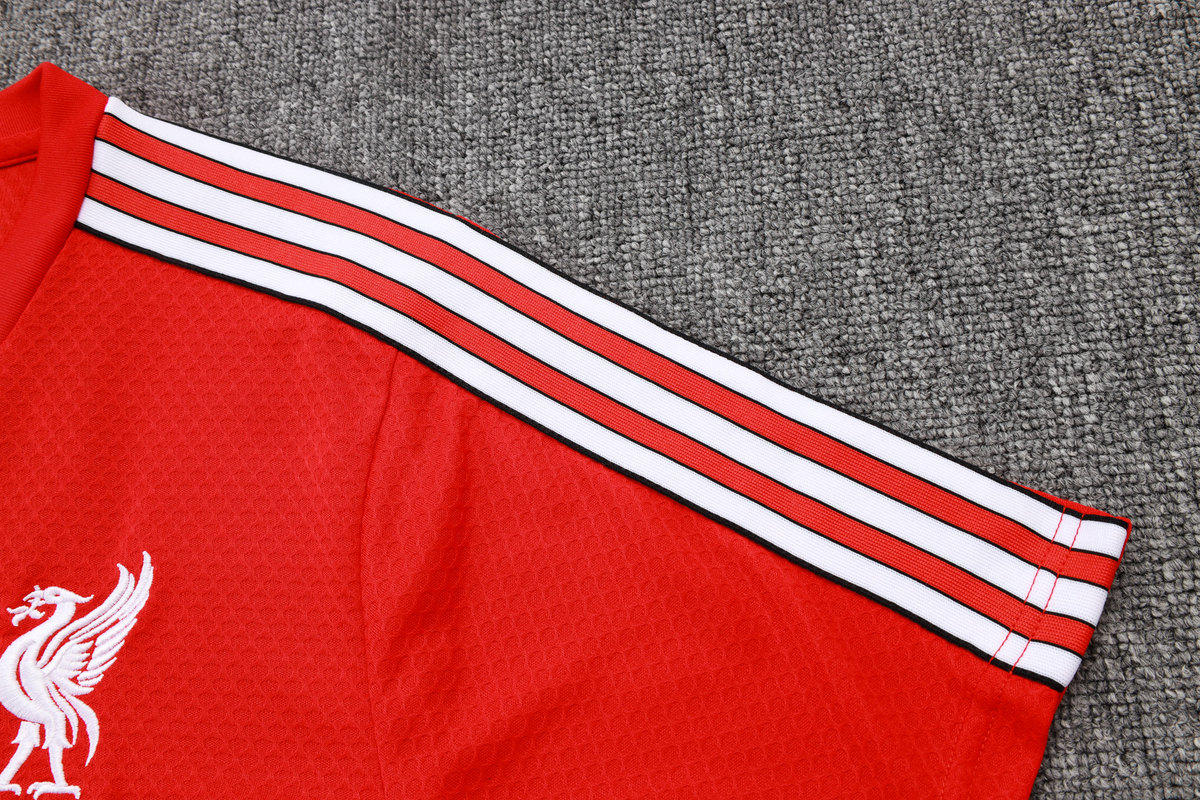 Liverpool Training Jersey Kit Red 2025/26